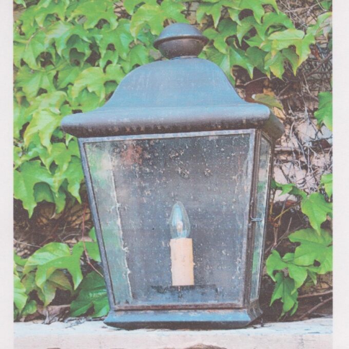 Bourgogne D'applique Lantern