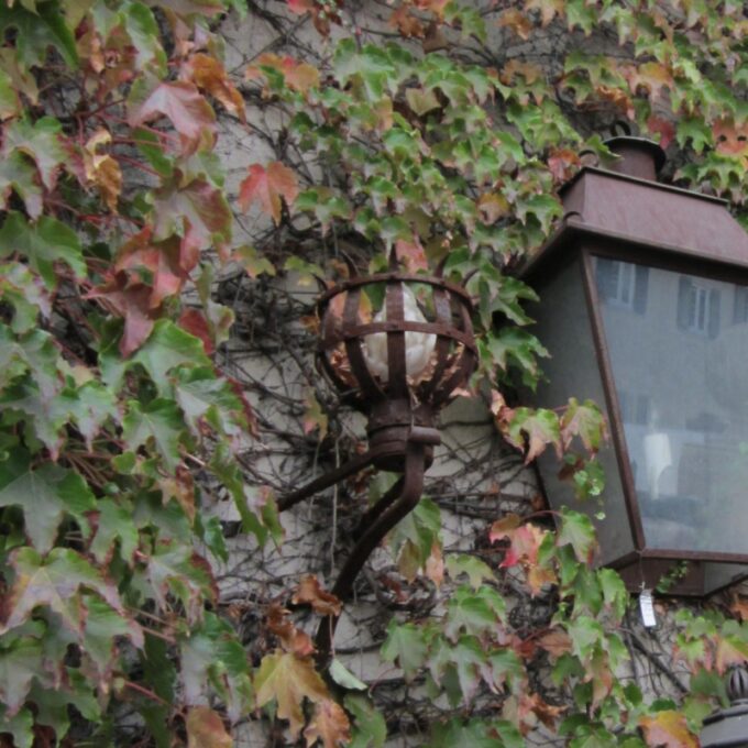 Gothic Style Lampadaire - Image 2