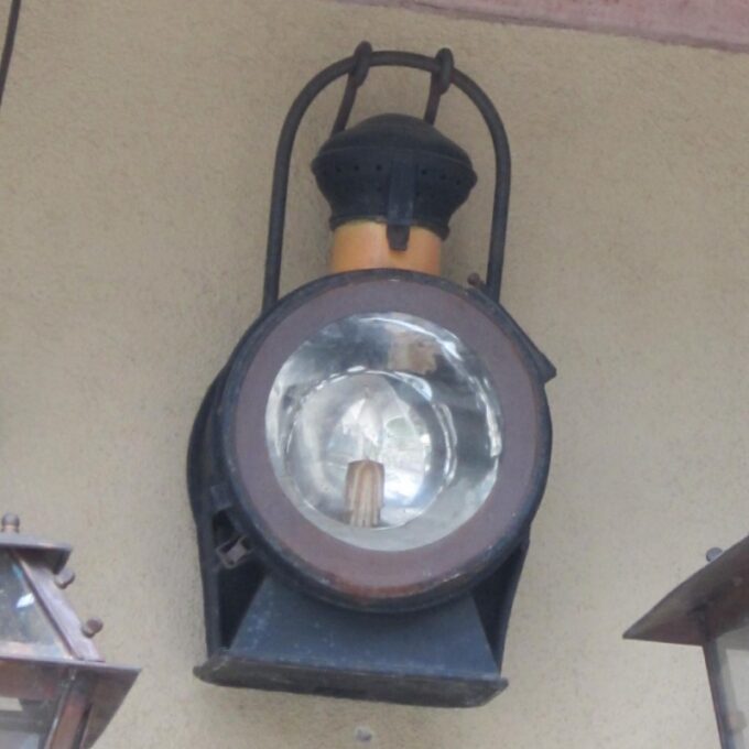 un far chemin de fer Lantern