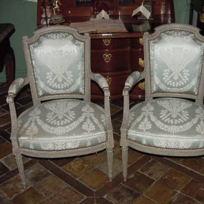 Exceptional Pair Of Louis XVI Fauteuils In Cabriolet 1769 - Image 2