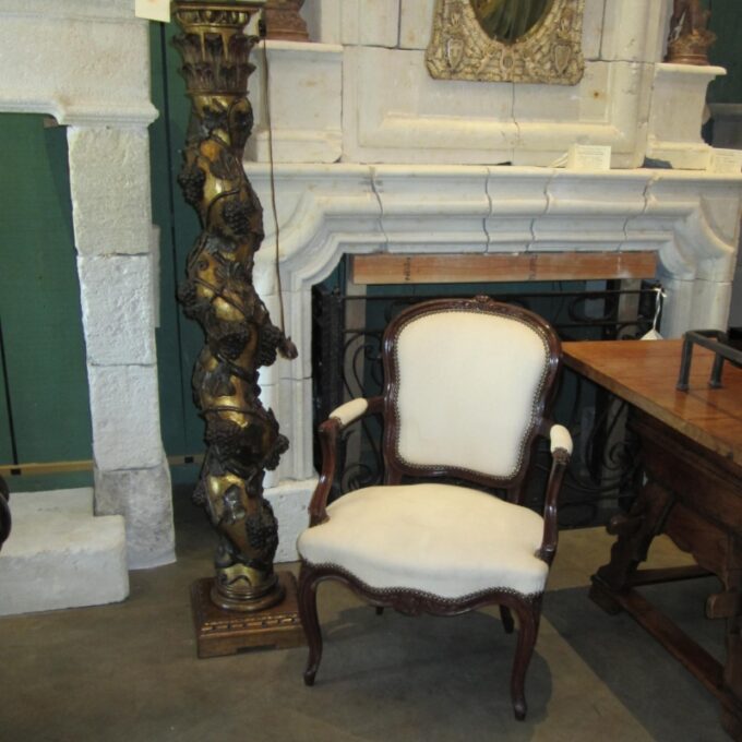 Lovely Luis XV Period Fauteuil In Walnut C.1770 - Image 3