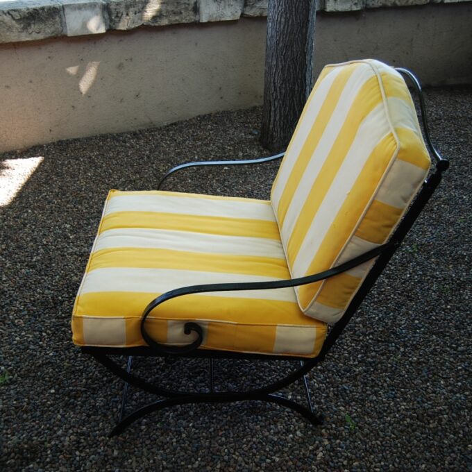 A Beautiful American Fauteuil La Maison Iron - Image 2