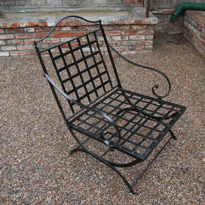 A Beautiful American Fauteuil La Maison Iron - Image 3