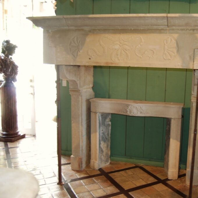 17th Century Fireplace Pisa - Image 2