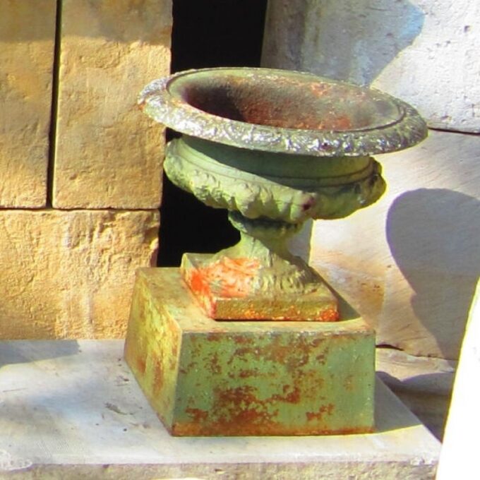 A Beautiful air Of Cast Iron Jardinieres - Image 2