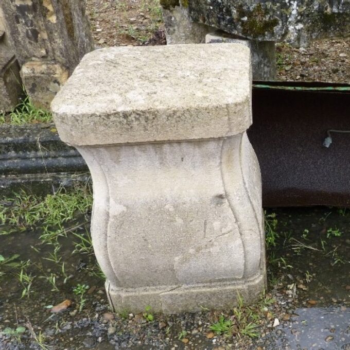 Early 19th Century Stone Garden Pedestals - Image 2