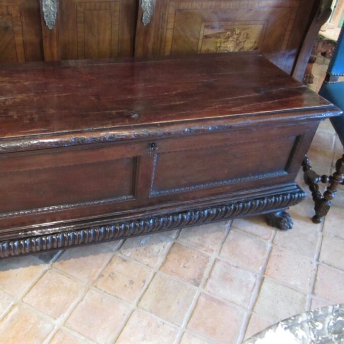 18th Century Italian Tuscan Walnut Cassoni - Image 4
