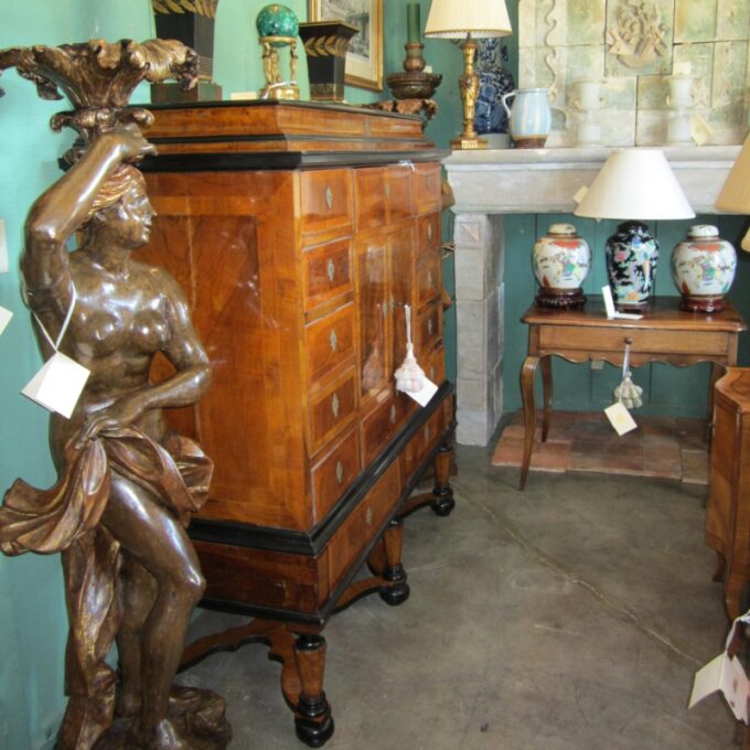 18th Century Rhineland Baroque Cabinet - Image 2