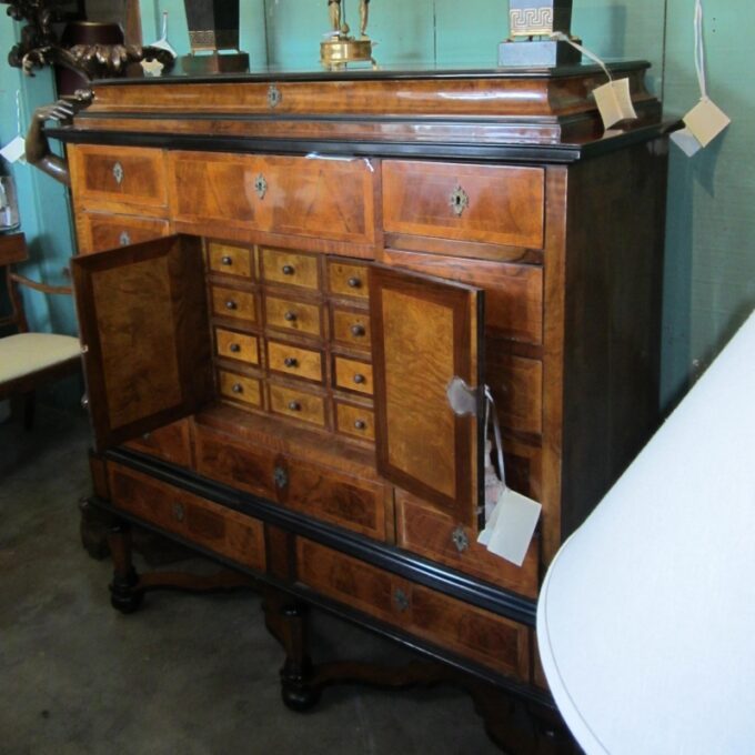 18th Century Rhineland Baroque Cabinet - Image 3