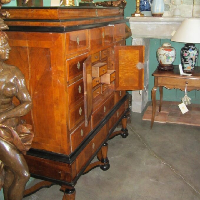 18th Century Rhineland Baroque Cabinet - Image 4
