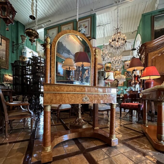 19th C. Dresser Ormolu Burl Elm Toilette Table Jacob Desmalter JACOB D.R.MESLE - Image 2