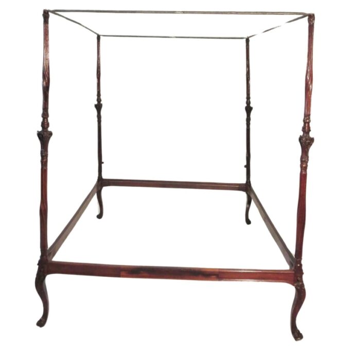 Fine Sculpted Queen Bed Portuguese 17th/18th C. Jacaranda Wood torsade Posts