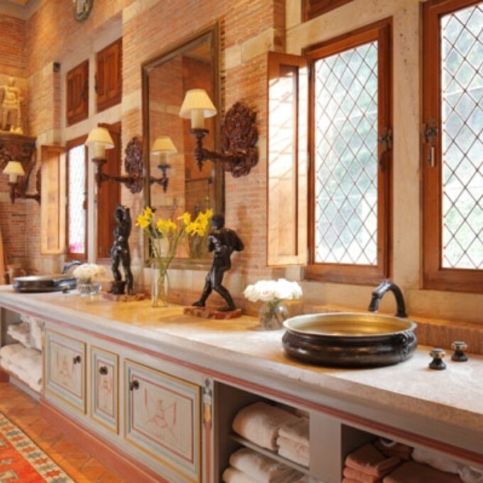 Gothic Style Window - Image 4