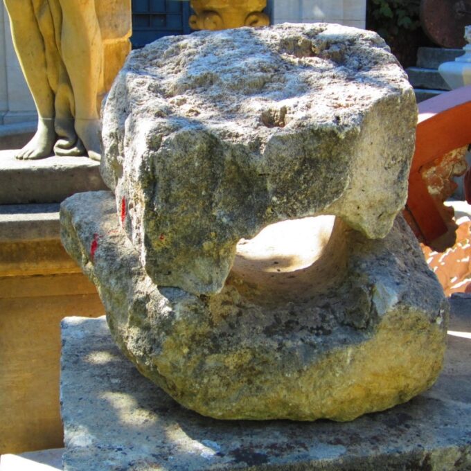 Extremely RARE Middle Ages Meurtrieres - Image 3