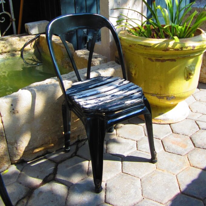 1889-1900 Garden Chairs - Image 2