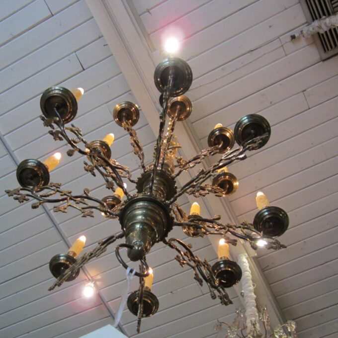 Early 18th Century Dutch 16 Light Chandelier - Image 4
